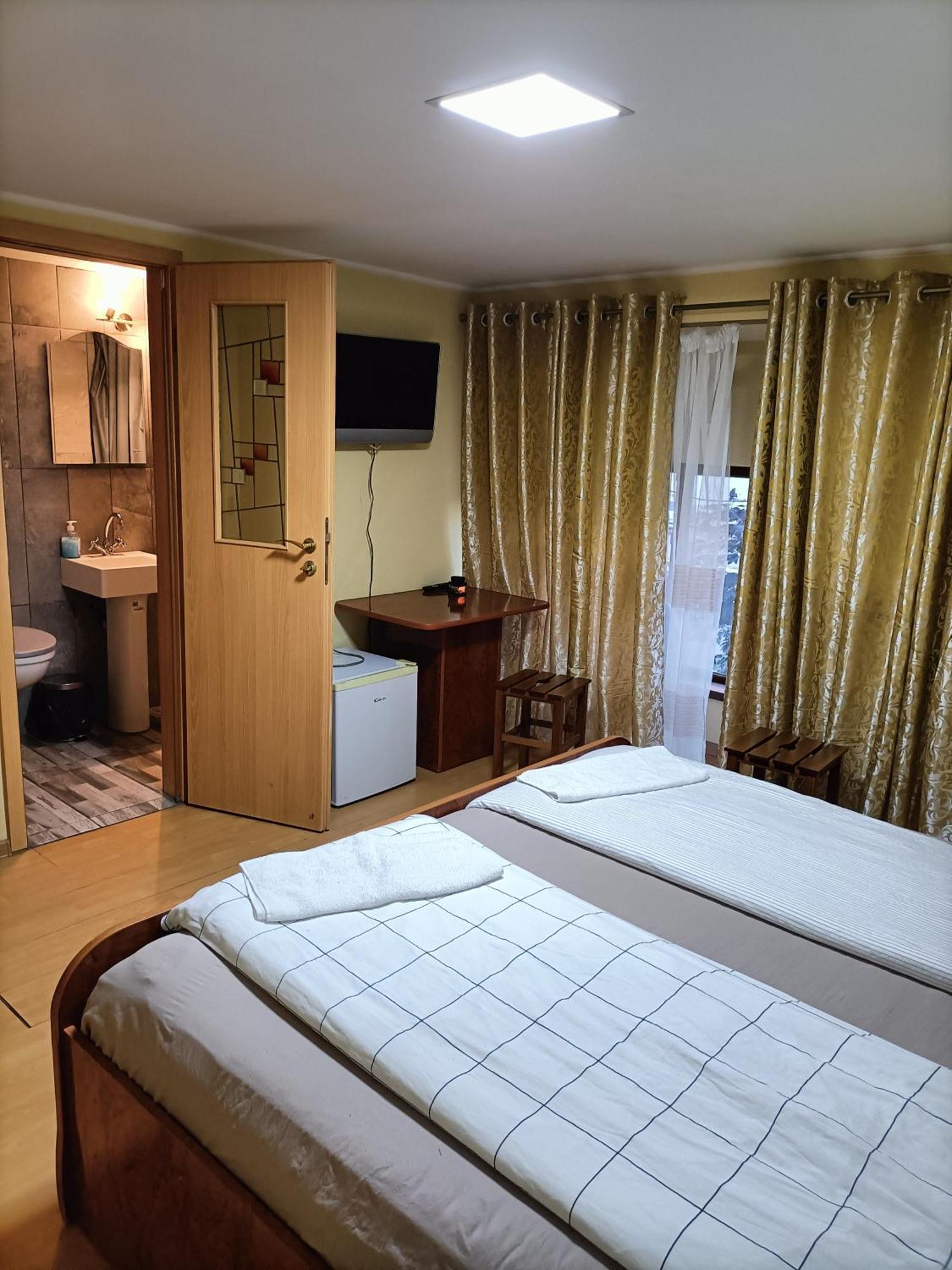 Casa Heidi Hotel ทิมิชัวรา ภายนอก รูปภาพ